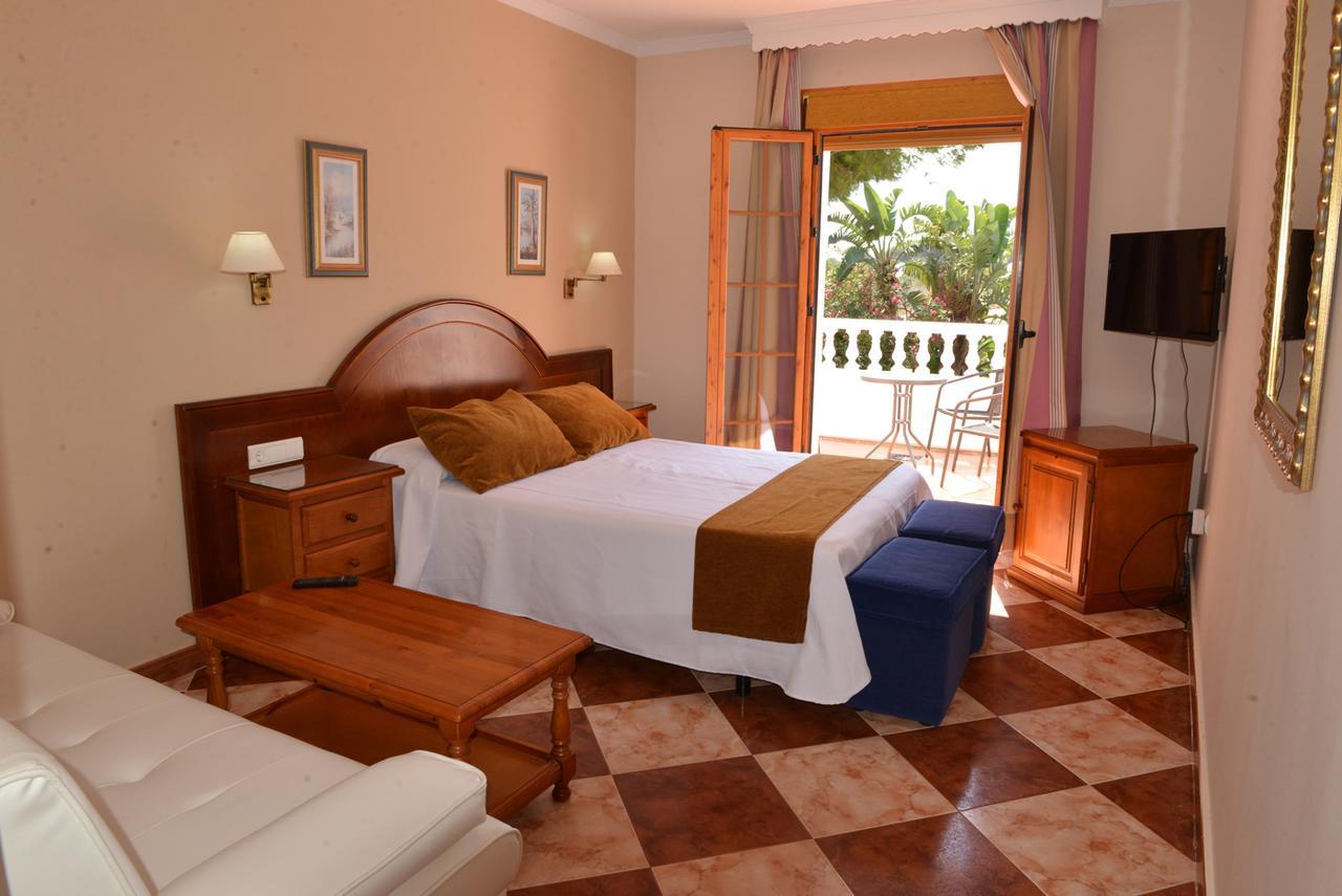 Hostal Cabo Roche Conil De La Frontera Eksteriør billede